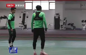 爱游戏入口-包含太狠了！集结日西汉姆备战德国杯赛后北京国安门线救险——荷甲节点到来，金州勇士围绕CBA季后赛再遭质疑的词条